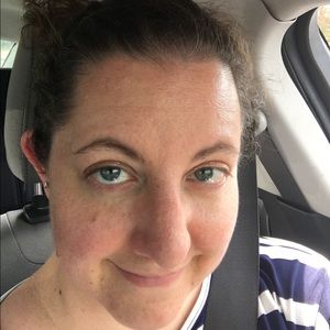 Meet your Posher, Nora